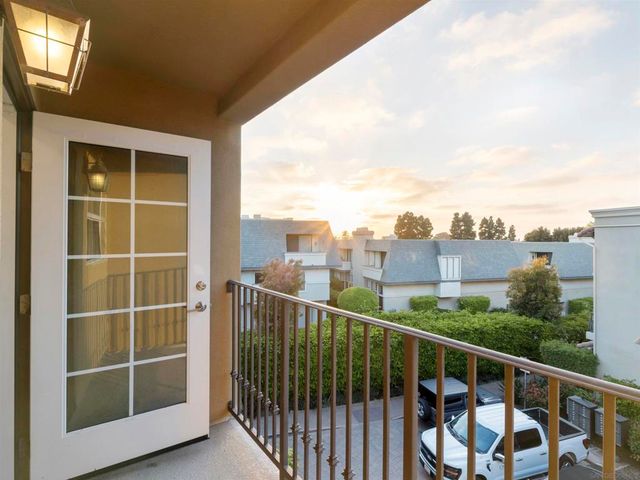 2400 Torrey Pines Rd 112, La Jolla, CA 92037