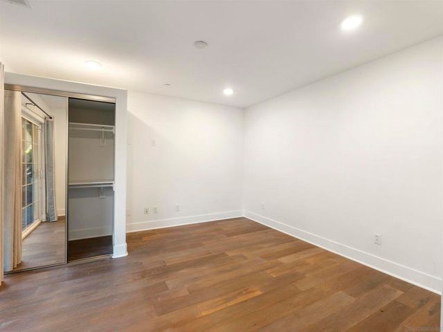 2400 Torrey Pines Rd 112, La Jolla, CA 92037