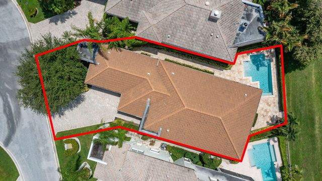 2402 Players Court, Wellington, FL 33414