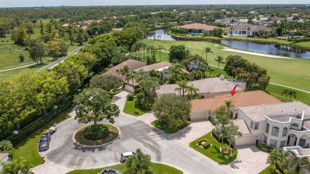 2402 Players Court, Wellington, FL 33414