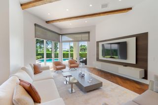 2402 Players Court, Wellington, FL 33414