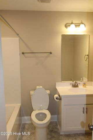 624 Jacks Crossing Drive, Hubert, NC 28539