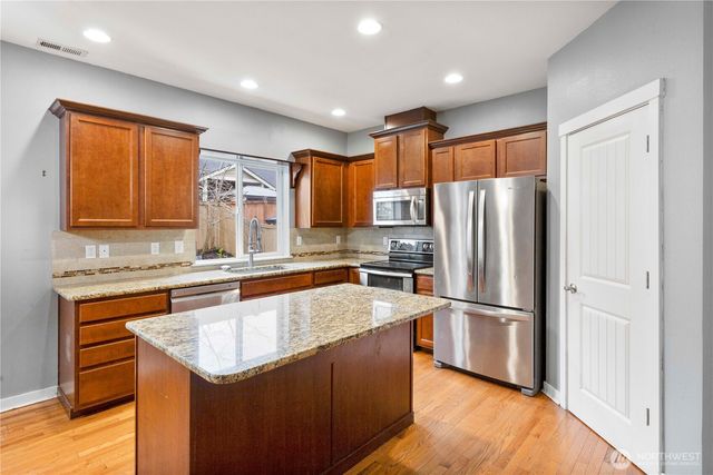 14447 98th Way SE, Yelm, WA 98597