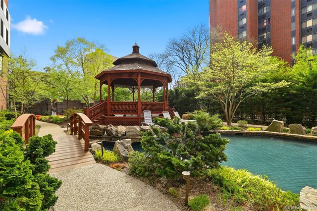 4 Martine Avenue 107, White Plains, NY 10606