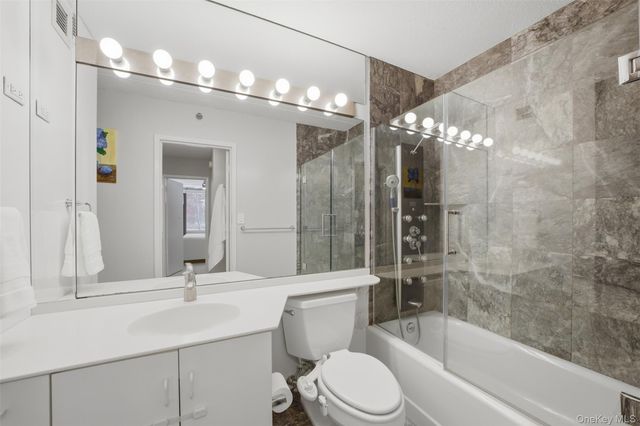 4 Martine Avenue 107, White Plains, NY 10606