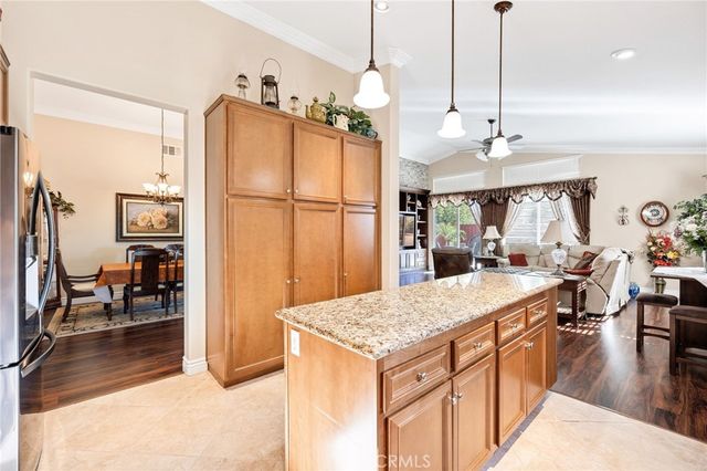 7803 Hagen, Hemet, CA 92545