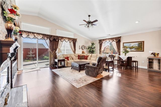 7803 Hagen, Hemet, CA 92545