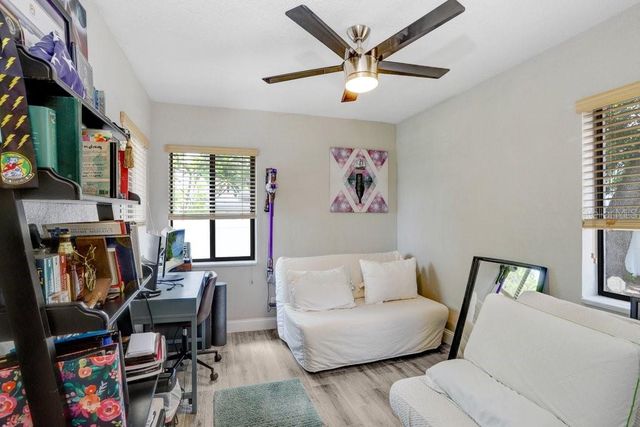 4415 W BAY VILLA AVENUE, Tampa, FL 33611