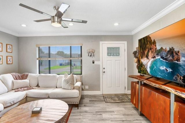4415 W BAY VILLA AVENUE, Tampa, FL 33611