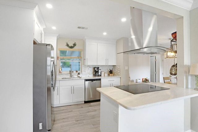 4415 W BAY VILLA AVENUE, Tampa, FL 33611