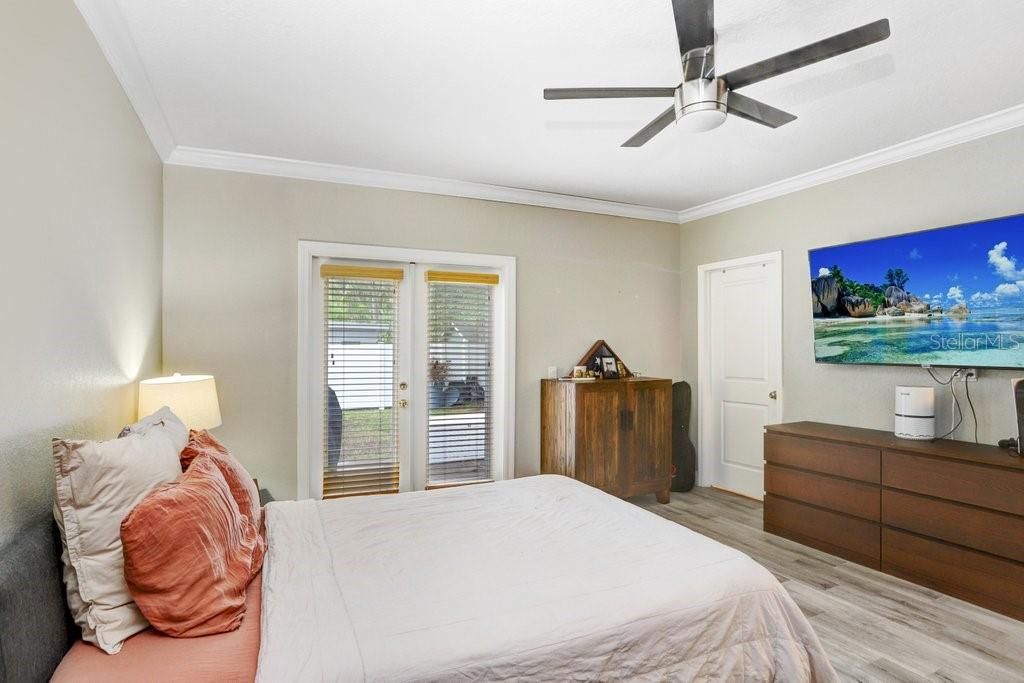 Image 11 of property listing at 4415 W BAY VILLA AVENUE, Tampa, FL 33611