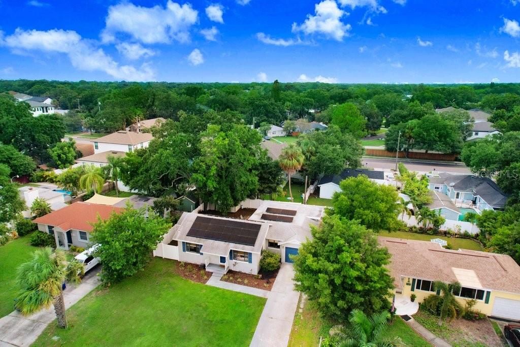 Image 23 of property listing at 4415 W BAY VILLA AVENUE, Tampa, FL 33611