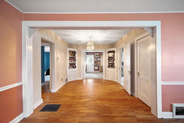 113 E Mckinney Street, Neosho, MO 64850