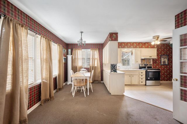 113 E Mckinney Street, Neosho, MO 64850