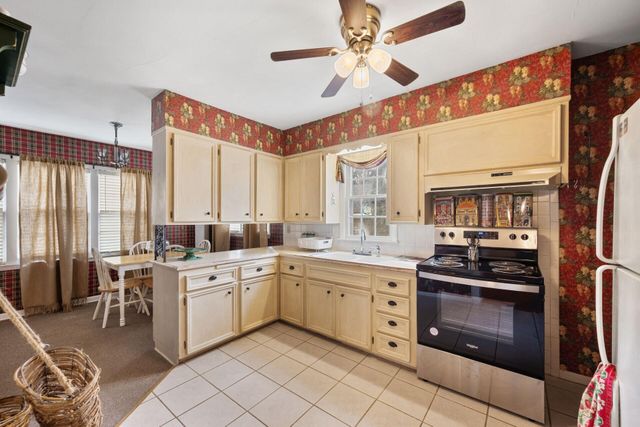 113 E Mckinney Street, Neosho, MO 64850