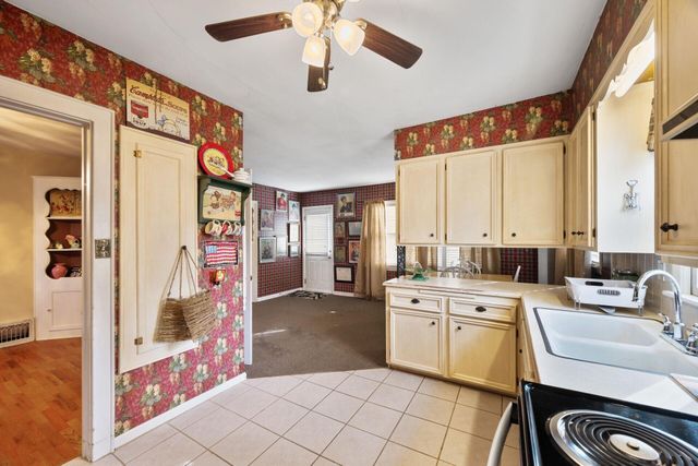 113 E Mckinney Street, Neosho, MO 64850