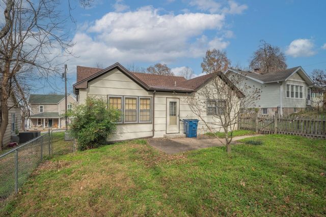 113 E Mckinney Street, Neosho, MO 64850