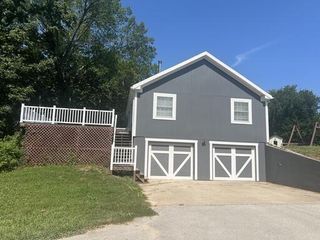 25401 E Blue Mills Road, Independence, MO 64058