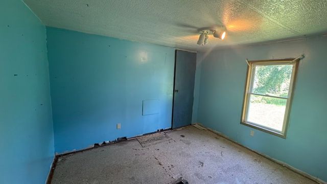 7196 GARFIELD Avenue, Harborcreek, PA 16421