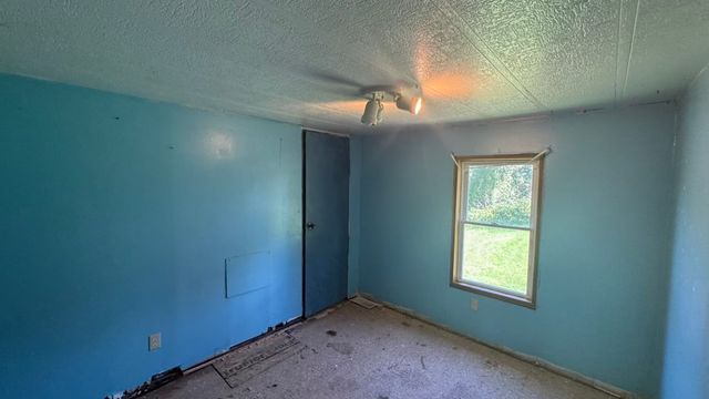 7196 GARFIELD Avenue, Harborcreek, PA 16421