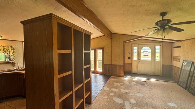 7196 GARFIELD Avenue, Harborcreek, PA 16421