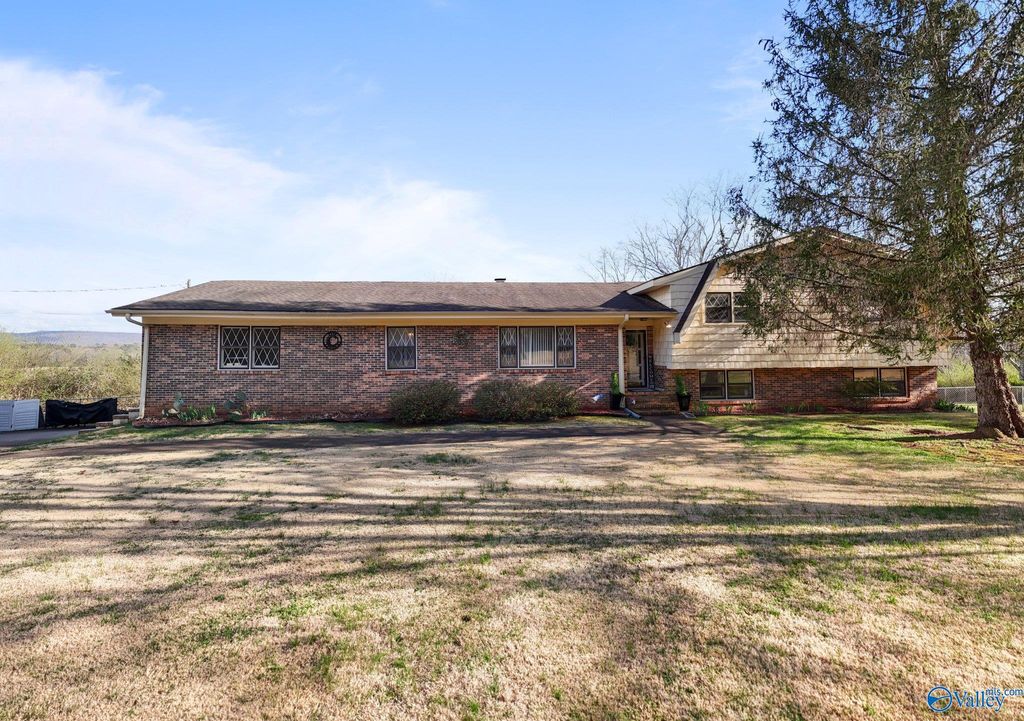 1166 County Road 36, Hollywood, AL 35752