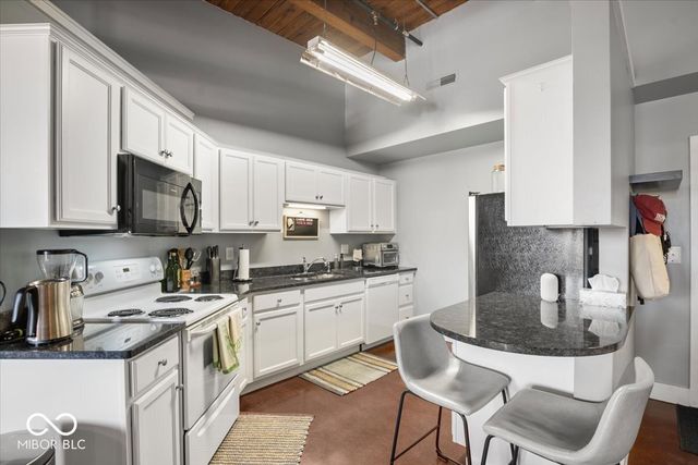 55 S Harding Street 405, Indianapolis, IN 46222