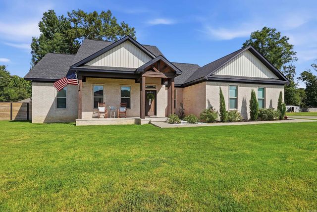 190 Wellswood Drive, Greenbrier, AR 72058