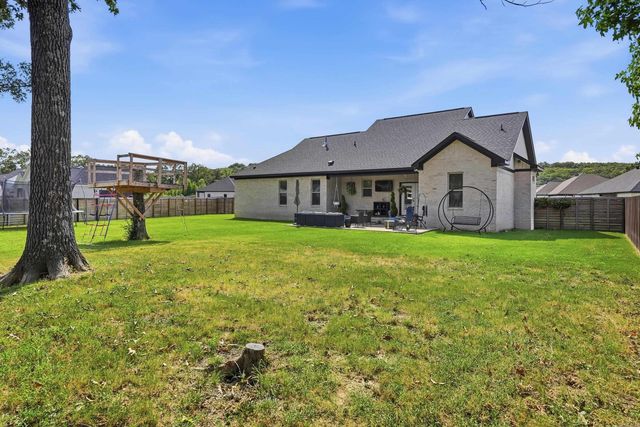 190 Wellswood Drive, Greenbrier, AR 72058