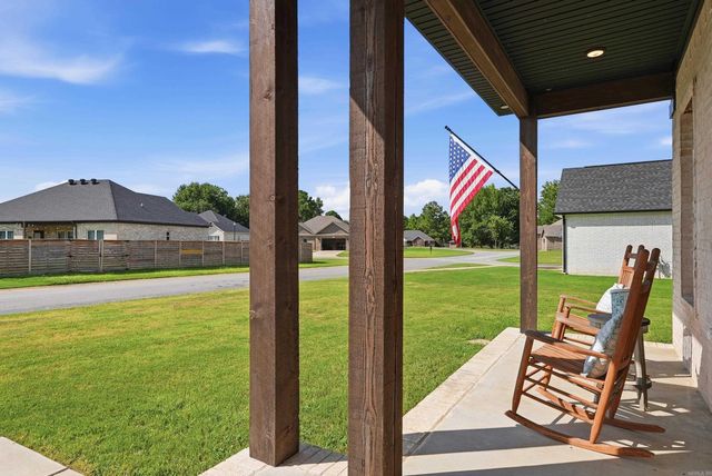 190 Wellswood Drive, Greenbrier, AR 72058