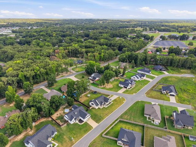 190 Wellswood Drive, Greenbrier, AR 72058