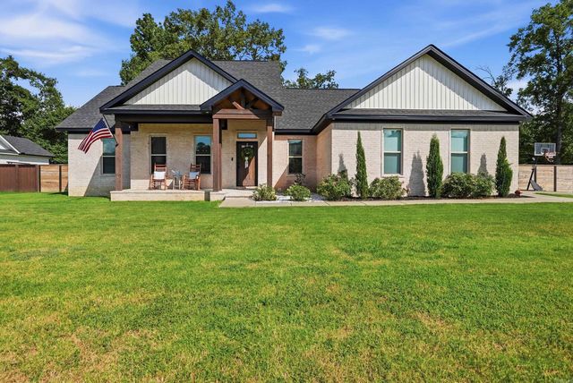 190 Wellswood Drive, Greenbrier, AR 72058