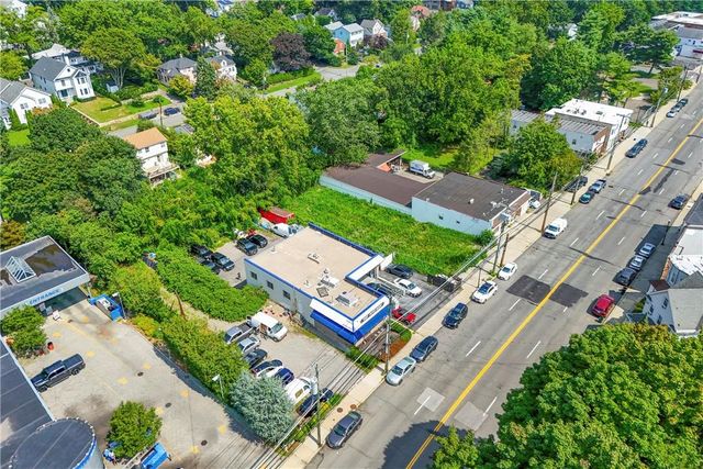 2430 Boston Post Road, Larchmont, NY 10538