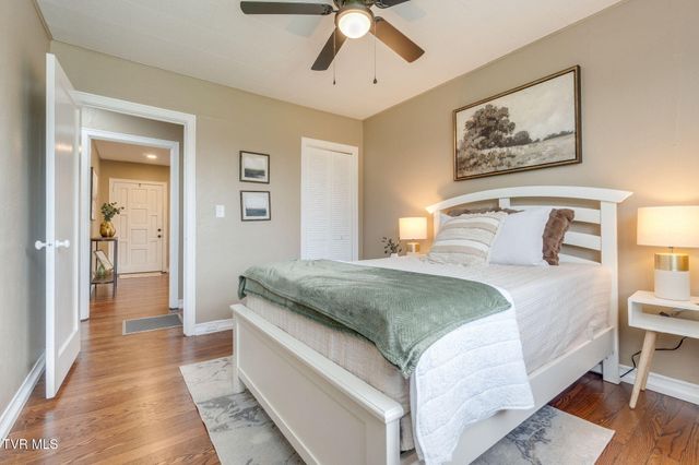 1363 East Center Street, Kingsport, TN 37664