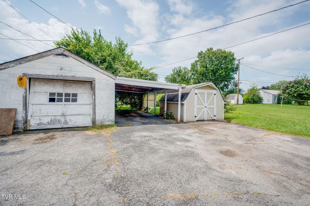 1363 East Center Street, Kingsport, TN 37664