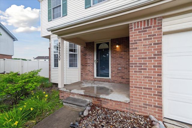 29230 Hunter Court, Brownstown, MI 48183