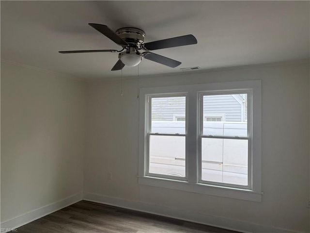 70 Nicholson ST, Portsmouth, VA 23702