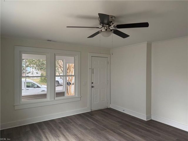 70 Nicholson ST, Portsmouth, VA 23702