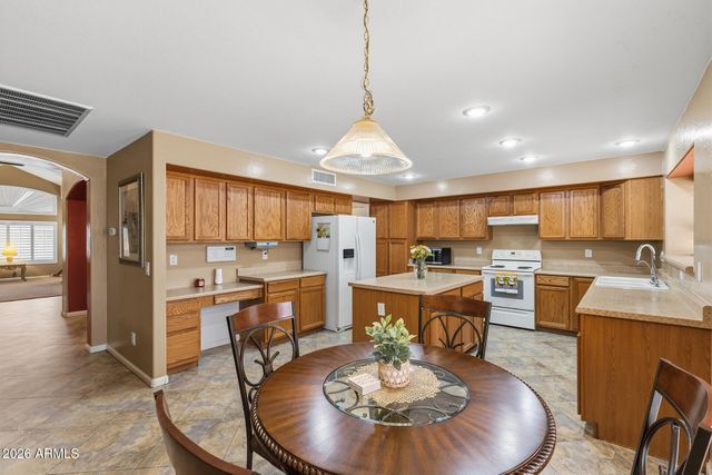 16385 W MCKINLEY Street, Goodyear, AZ 85338