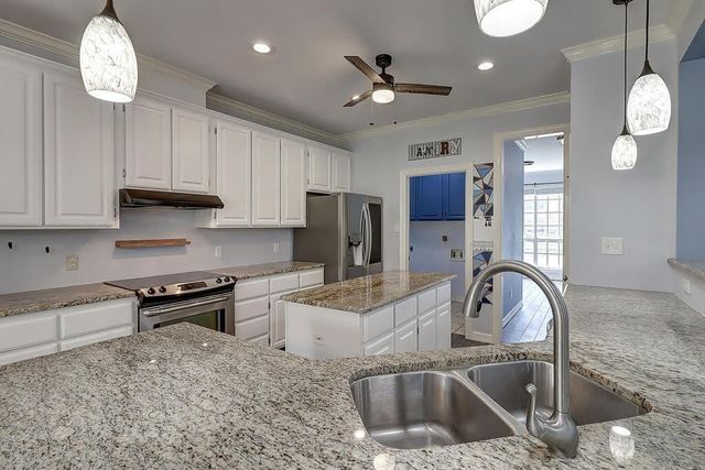 7810 Duchess St, Corpus Christi, TX 78413