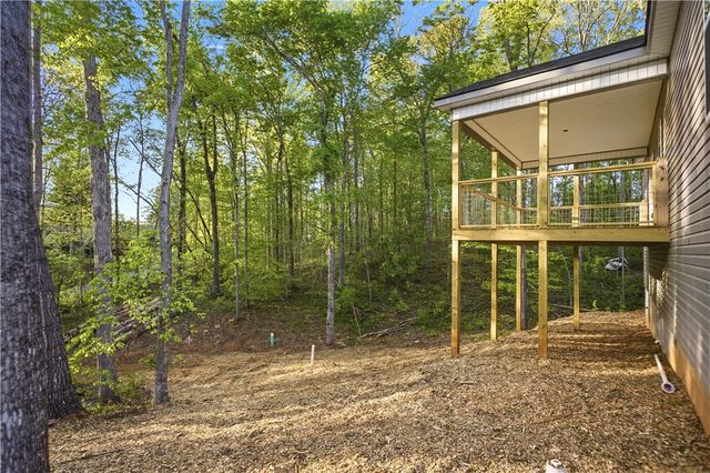 221 Cub Cove Drive, Walhalla, SC 29691