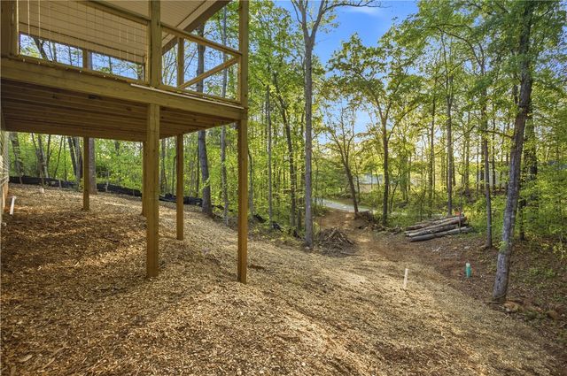 221 Cub Cove Drive, Walhalla, SC 29691
