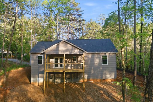 221 Cub Cove Drive, Walhalla, SC 29691