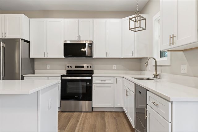 221 Cub Cove Drive, Walhalla, SC 29691