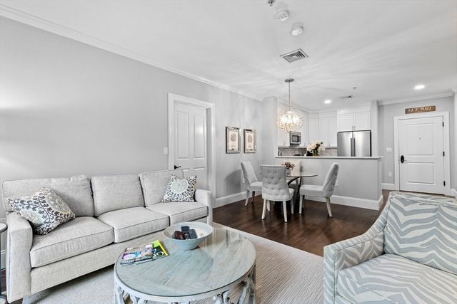 59 Walpole St 116, Canton, MA 02021