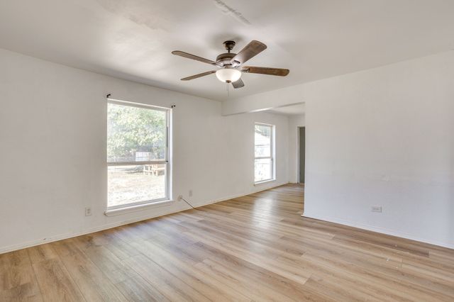 106 Bales Street 108, Cleburne, TX 76033