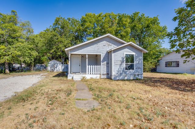 106 Bales Street 108, Cleburne, TX 76033