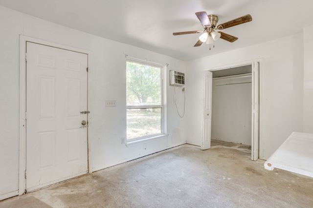 106 Bales Street 108, Cleburne, TX 76033