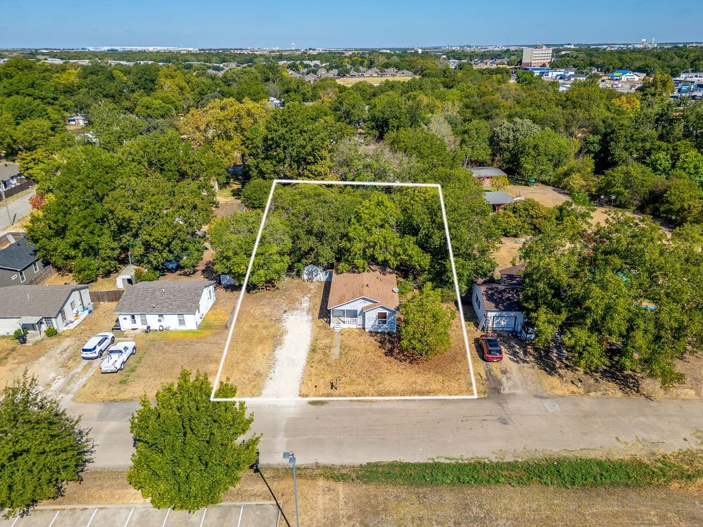 106 Bales Street 108, Cleburne, TX 76033