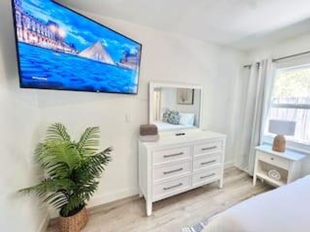 1130 NE 18th Avenue 2, Fort Lauderdale, FL 33304